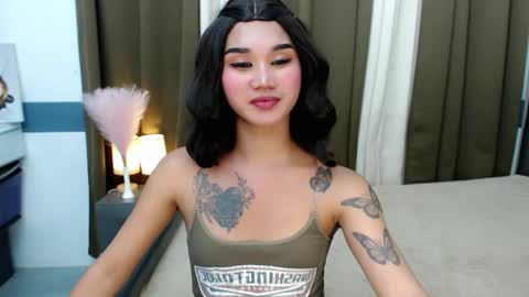 LILY online show from April 6, 2026, 5:25 pm