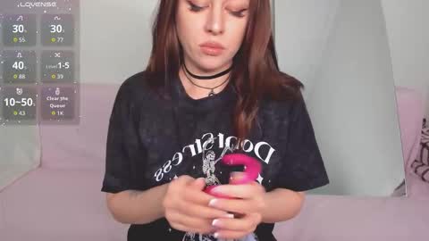 Snapshot of lil_foxy999 chatting on February 23, 2026, 11:29 am Alisa online show from February 23, 2026, 11:29 am