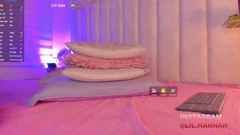 Snapshot of lil_hanna18 chatting on December 15, 2024, 1:11 pm Hanna online show from December 15, 2024, 1:11 pm