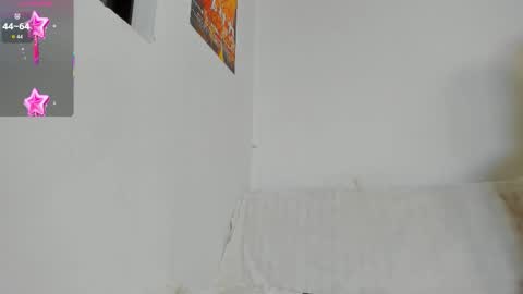 Snapshot of lil_hanna18 chatting on February 15, 2026, 10:47 am Hanna online show from February 15, 2026, 10:47 am