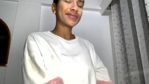 Snapshot of lil_ith chatting on December 3, 2025, 8:34 am Lilith online show from December 3, 2025, 8:34 am