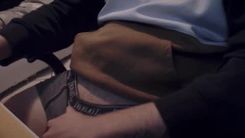 lil_j_ online show from October 14, 2025, 7:47 pm