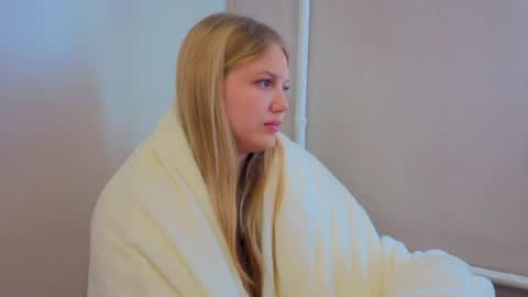 Emma online show from May 18, 2026, 4:07 am