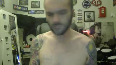 Snapshot of lil_tea_break_6996 chatting on February 15, 2025, 8:33 am t online show from February 15, 2025, 8:33 am