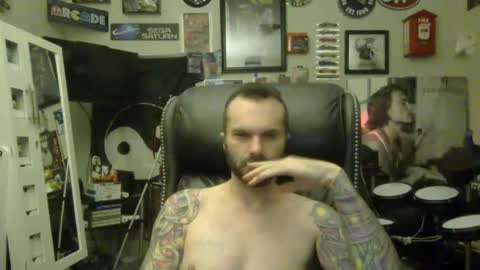 Snapshot of lil_tea_break_6996 chatting on February 16, 2025, 8:43 am t online show from February 16, 2025, 8:43 am