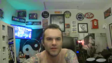 Snapshot of lil_tea_break_6996 chatting on March 9, 2025, 5:44 am t online show from March 9, 2025, 5:44 am