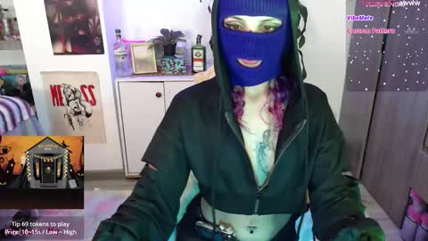 Snapshot of lila_bratz chatting on October 7, 2025, 12:19 am Lila online show from October 7, 2025, 12:19 am