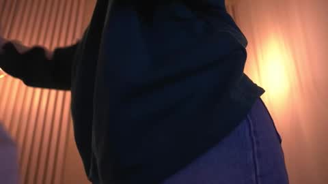 Snapshot of lila_cohen chatting on March 28, 2026, 3:50 am L I L A online show from March 28, 2026, 3:50 am