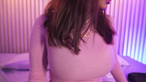 Snapshot of lila_cohen chatting on June 4, 2026, 4:29 am L I L A online show from June 4, 2026, 4:29 am