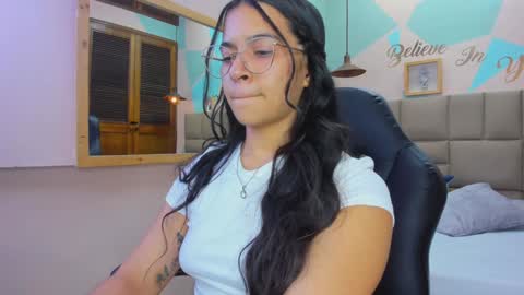 Snapshot of lila_foox chatting on January 21, 2025, 7:06 pm LILA online show from January 21, 2025, 7:06 pm