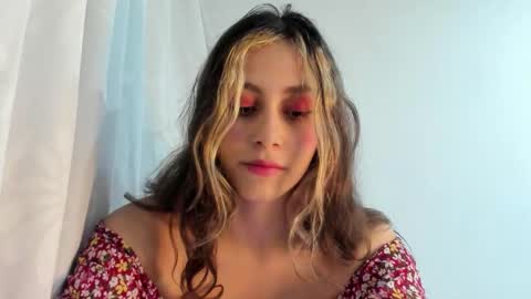 Snapshot of lila_herz chatting on January 6, 2026, 11:29 pm Ren online show from January 6, 2026, 11:29 pm