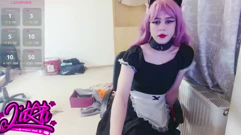 Snapshot of lilah_ts chatting on February 7, 2025, 7:49 pm lilah_ts online show from February 7, 2025, 7:49 pm