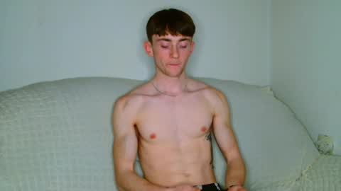 Snapshot of lilbearxxxx chatting on February 15, 2026, 8:27 pm lilbearxxxx online show from February 15, 2026, 8:27 pm