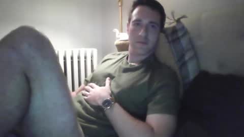 Snapshot of lilbrohhh chatting on October 20, 2025, 1:28 am lilbrohhh online show from October 20, 2025, 1:28 am