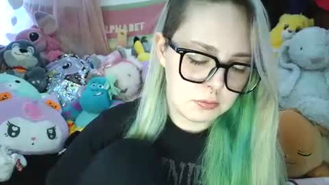 Snapshot of lilemmy1999 chatting on January 2, 2025, 7:18 pm emily ryanson online show from January 2, 2025, 7:18 pm