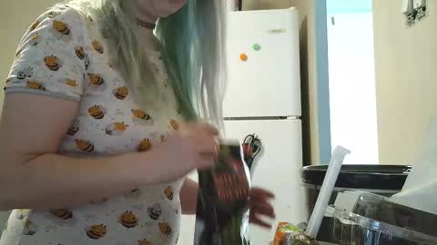 emily ryanson online show from November 13, 2025, 7:46 pm