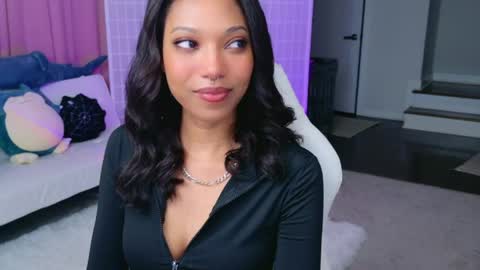 evie online show from April 21, 2026, 1:29 am