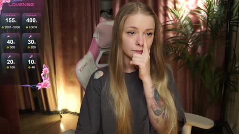 Lili online show from October 30, 2025, 11:00 am