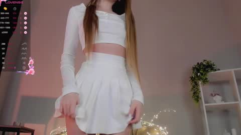 Snapshot of lili__roze_ chatting on January 5, 2025, 6:56 pm lili__roze_ online show from January 5, 2025, 6:56 pm