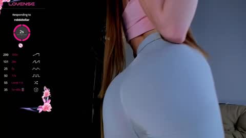 Snapshot of lili__roze_ chatting on March 7, 2025, 9:38 pm lili__roze_ online show from March 7, 2025, 9:38 pm
