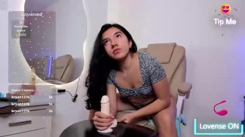 Lili  online show from September 11, 2025, 2:50 pm