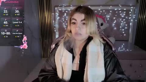 Lili online show from November 8, 2025, 3:18 am