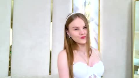 Snapshot of lili_lohan chatting on May 17, 2026, 5:05 am lili_lohan online show from May 17, 2026, 5:05 am