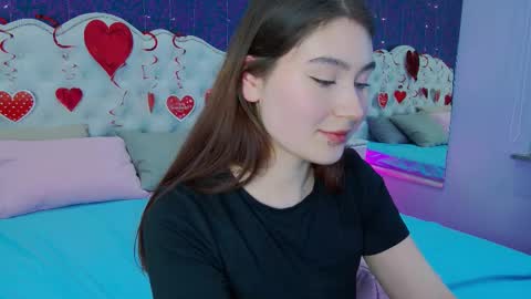 Snapshot of lili_luuu chatting on February 11, 2025, 3:51 pm Lilu online show from February 11, 2025, 3:51 pm
