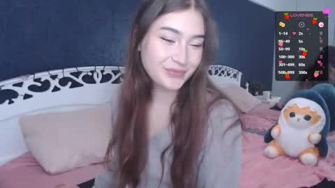 Snapshot of lili_luuu chatting on October 2, 2025, 11:01 pm Lilu online show from October 2, 2025, 11:01 pm