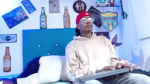 Snapshot of lili_roussi chatting on January 13, 2026, 10:59 pm lili_roussi online show from January 13, 2026, 10:59 pm