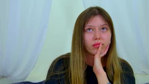 Snapshot of liliabianca chatting on February 4, 2026, 7:03 am Mia online show from February 4, 2026, 7:03 am