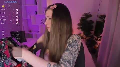 Lily online show from November 14, 2025, 1:59 am