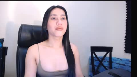 liliana_parker online show from April 24, 2026, 2:03 am
