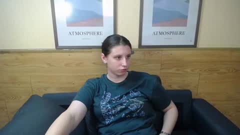 lilianashine online show from July 14, 2026, 10:21 am
