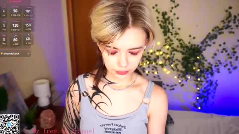 Lilian online show from December 17, 2025, 7:25 am