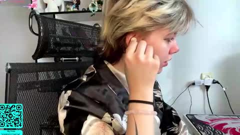 Lilian online show from March 7, 2026, 7:16 am