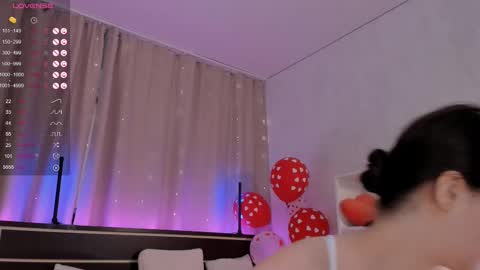 Lilian online show from March 12, 2025, 10:05 am