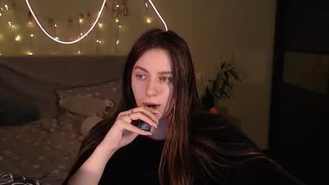 Lilu online show from October 20, 2025, 12:11 am