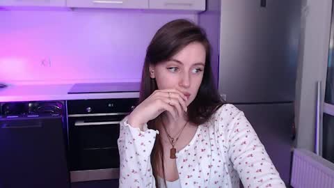Lilu online show from June 6, 2026, 12:05 am