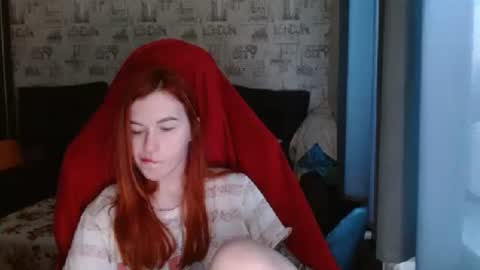 liliawoolf online show from February 22, 2025, 11:46 am