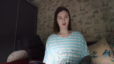 liliawoolf online show from September 9, 2025, 3:28 am