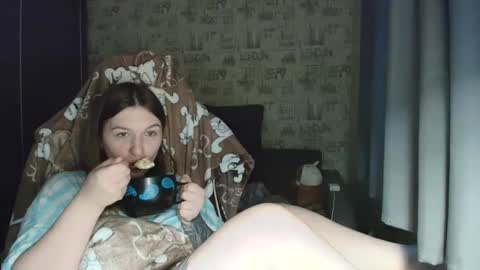 liliawoolf online show from April 2, 2026, 3:48 am