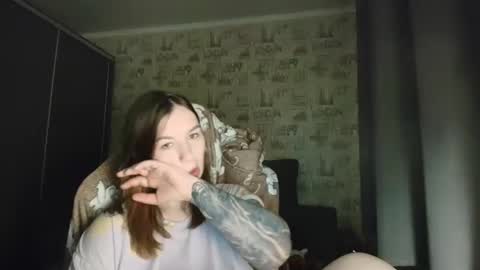 liliawoolf online show from April 16, 2026, 2:34 am