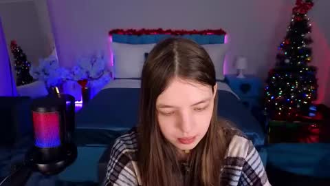 Lili Bakery online show from January 13, 2026, 2:17 am