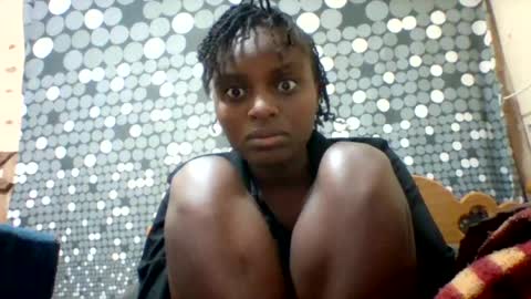 liligal online show from July 19, 2026, 4:49 am