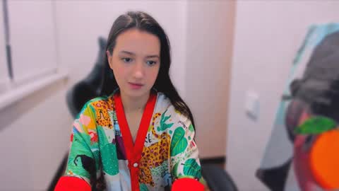 Snapshot of lililaluna chatting on January 13, 2025, 5:23 pm ... online show from January 13, 2025, 5:23 pm