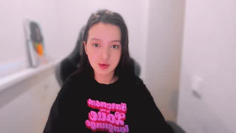 Snapshot of lililaluna chatting on January 30, 2025, 12:37 pm ... online show from January 30, 2025, 12:37 pm