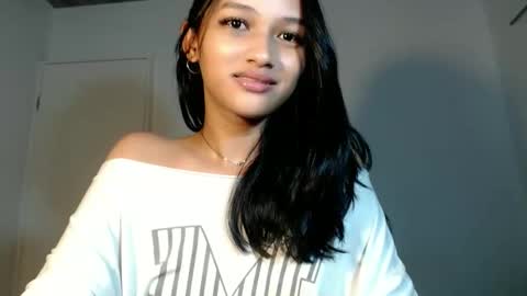 Chloe online show from January 14, 2026, 10:43 am