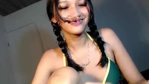 Chloe online show from February 11, 2026, 1:05 pm
