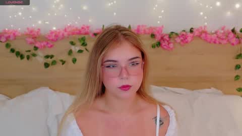 Lilith Bonheur online show from December 4, 2025, 9:34 pm